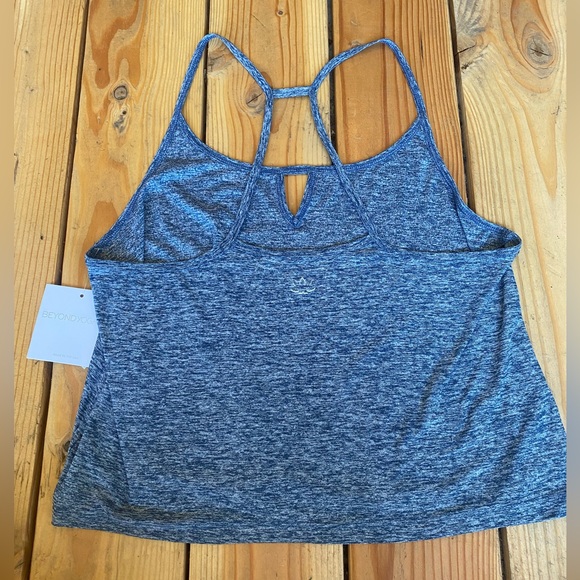 BEYOND YOGA CURVE CROPPED TANK - Picture 2 of 4